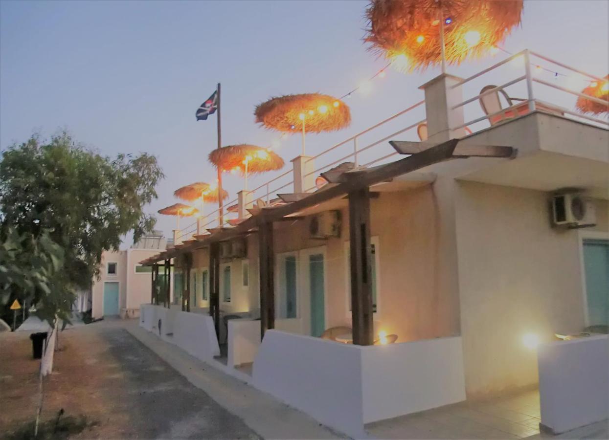 Santorini Camping & Hostel Fira  Exteriör bild