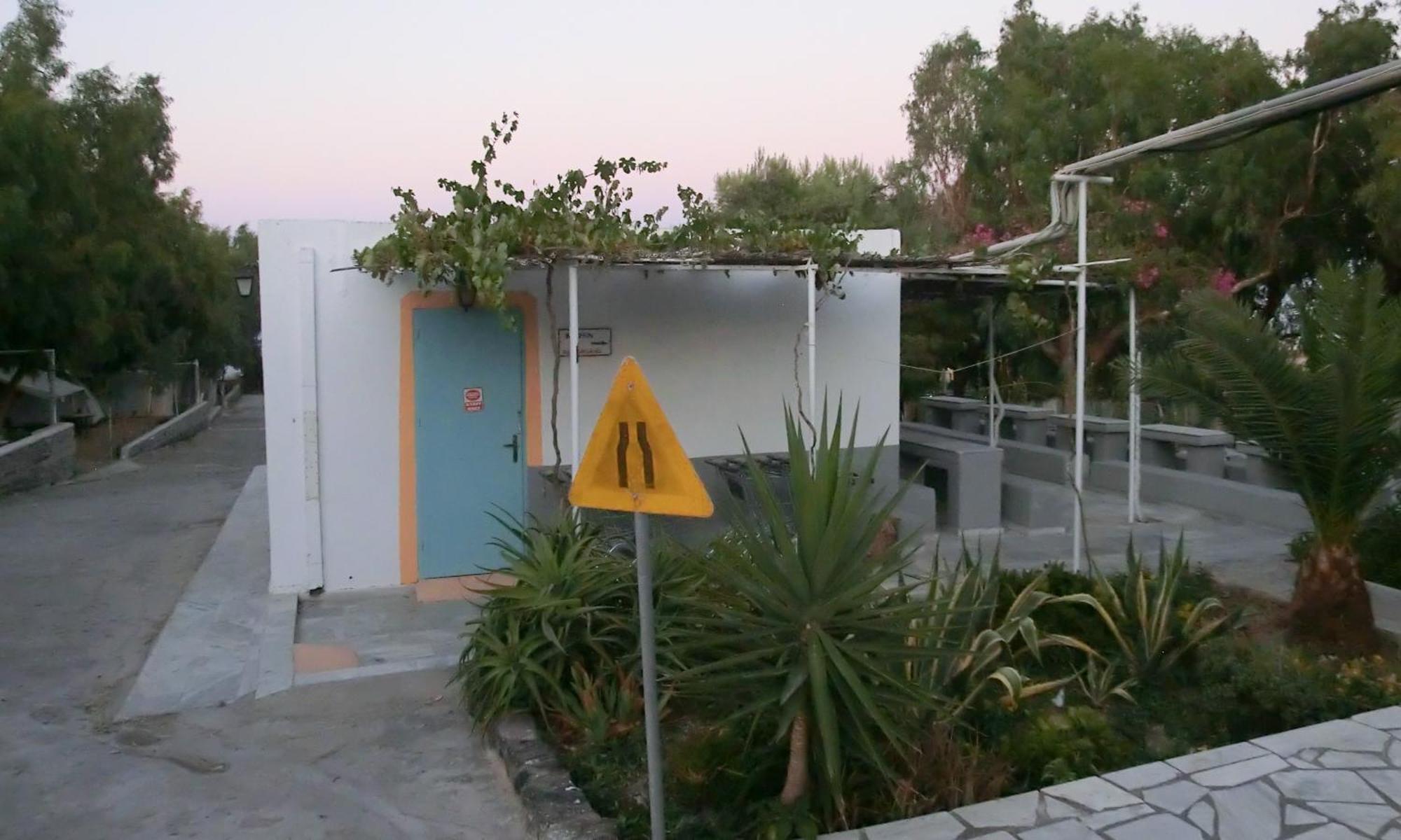 Santorini Camping & Hostel Fira  Exteriör bild