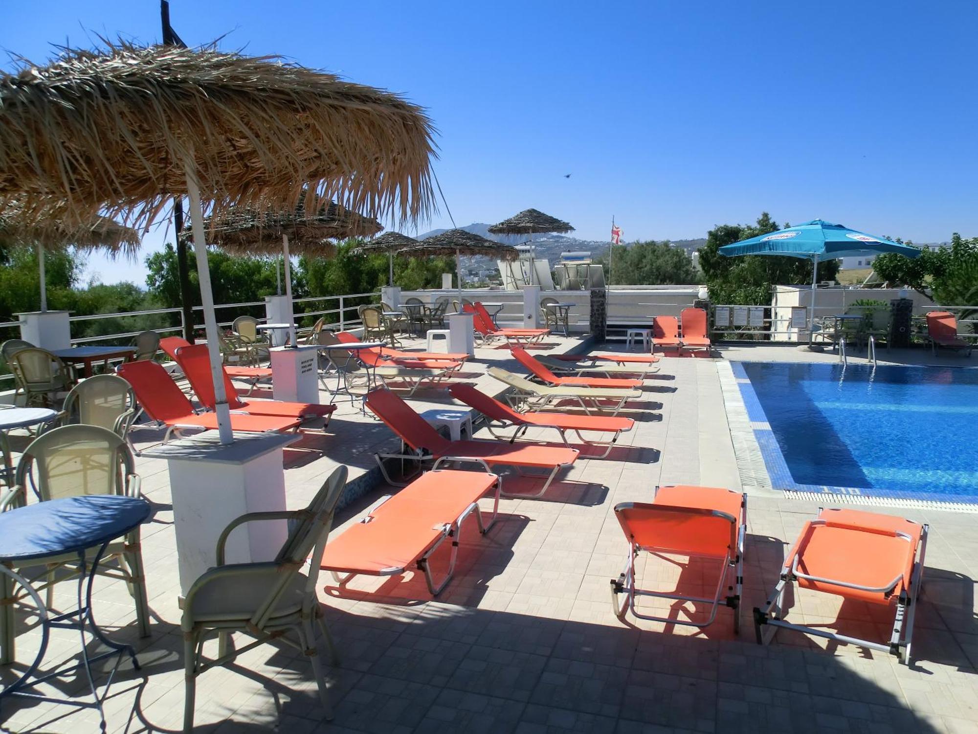 Santorini Camping & Hostel Fira  Exteriör bild