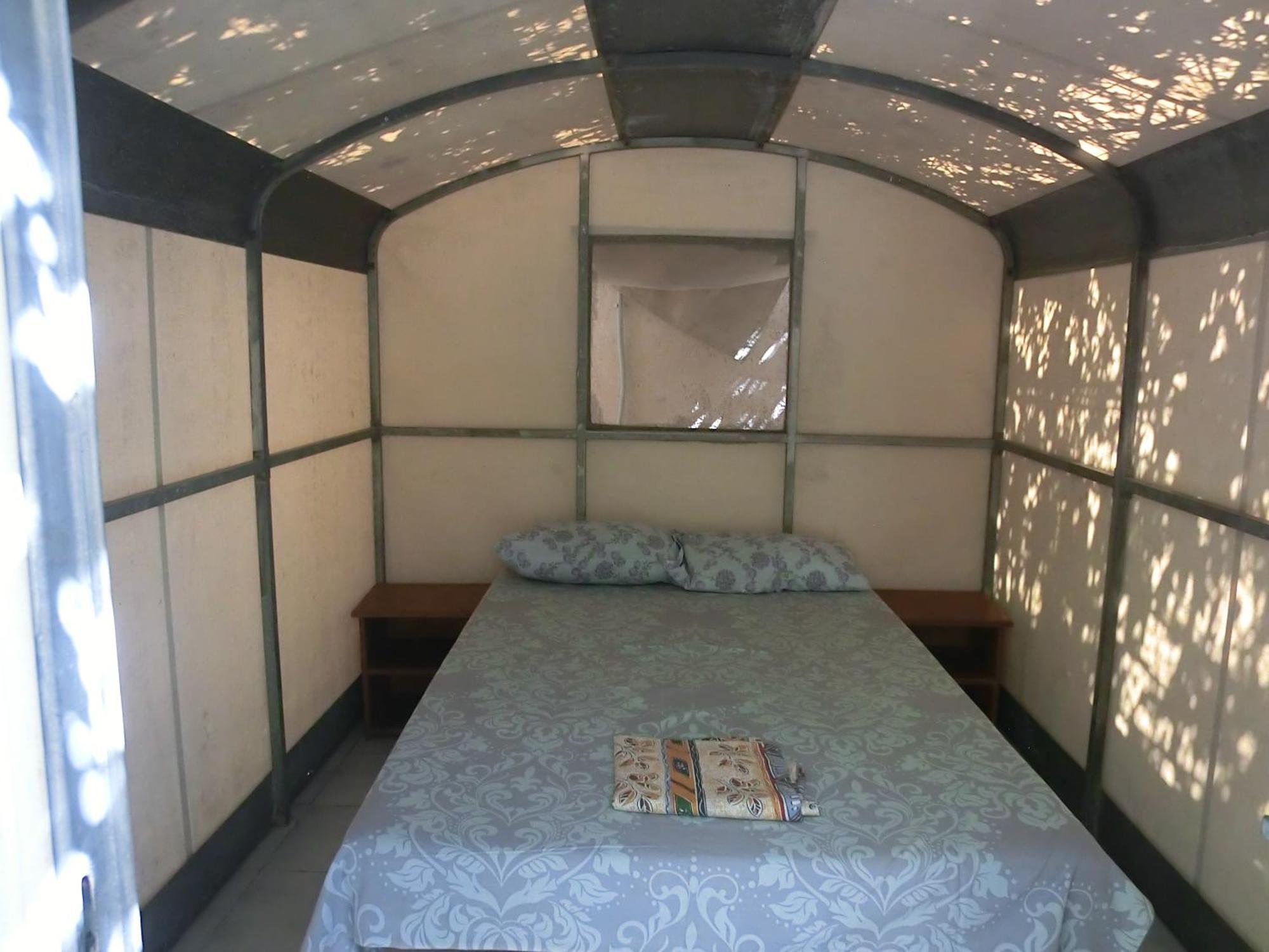 Santorini Camping & Hostel Fira  Exteriör bild